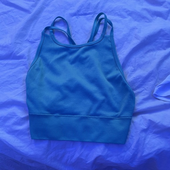 Crop top - Picture 1 of 1